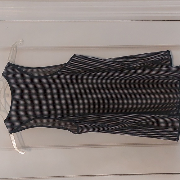 Peter pilotto limited target collection set. Pants size 6 and top is a small. - Picture 5 of 7